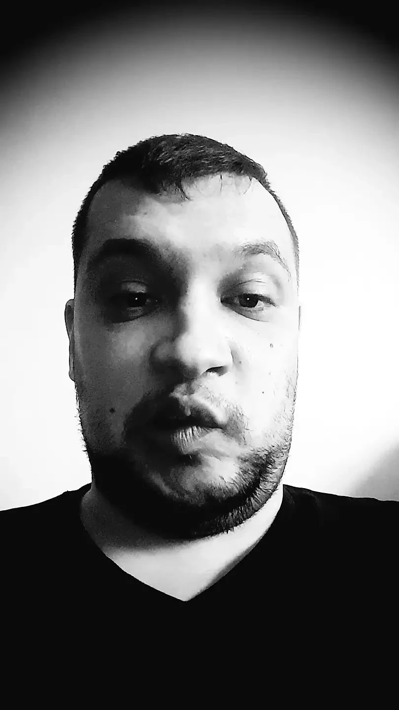 DE CE MI-AM DAT DEMISIA DE LA GLOVO
