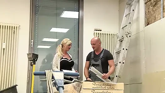 Büyük memeli Alman sarışın kaltak!! - (full hd film)