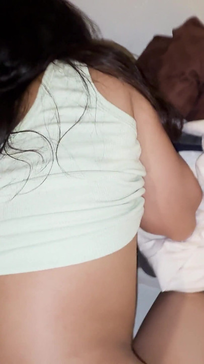 The Stepbrother Had Quick Sex with His Younger Stepsister as Soon as Their Stepfather Went Out.