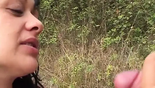 She gets an amazing fuck outdoor