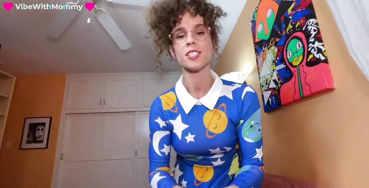 Η κα Jizzle JOI σας διδάσκει πώς να παίζετε σωστά με τον κόκορα και την κωλοτρυπίδα σας. Σου δείχνω πώς να χαϊδεύεις το μεγάλο μου πούτσο