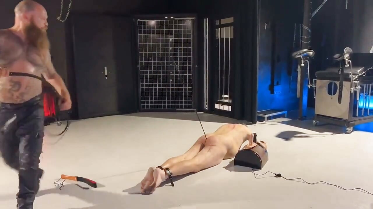 Hardcore Session with Male Slave