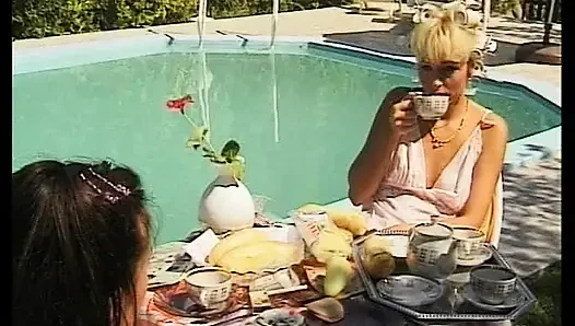 Alman Kapılarının Arkasında Özenle Siktir Edilir - Tam Film