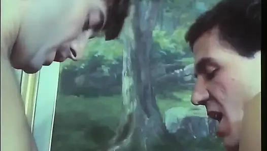 Seks foursome jadul bareng bintang bodi italia marina lotar