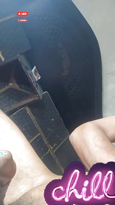 Follada anal con el culo apretado de la madrastra desnudo