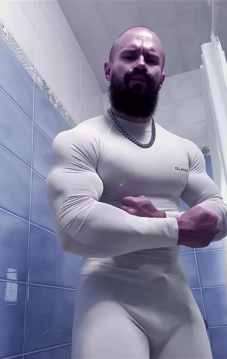 Look at That Thick Muscles in Spandex!