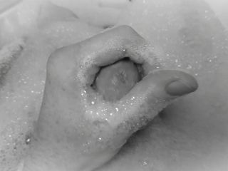 Another little bath tease :)