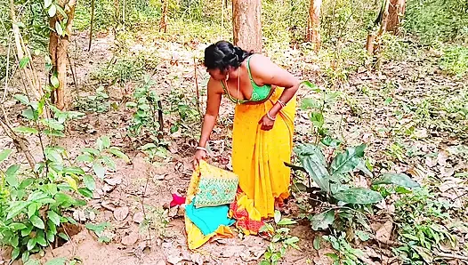 Outdoor Jungle Sex. Desi Bhabi Fucking Husbend's Small Stepbrother Big Dick in Forest. Telugu Dirty Talks.
