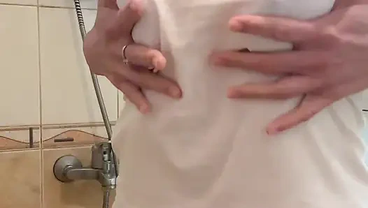 Душ со счастливым окончанием