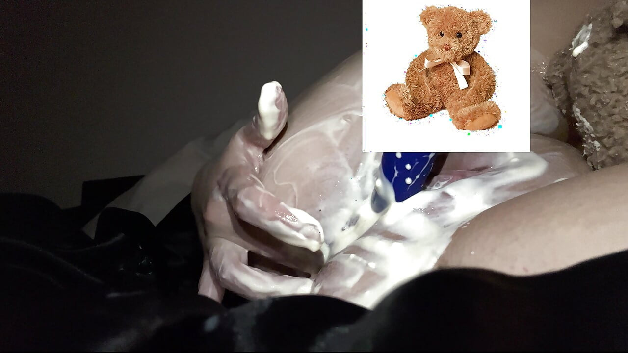 MY KINKY ARAB GIRL MASTUBATES WITH VIBRATOR & MY CUM ALL OVER HER CURVY BODY-  AMATEUR ARABIAN SNOWWHITE