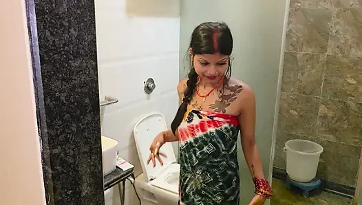 Desi Indian Rumah Istri ko suami ne baathroom utama bahut pela