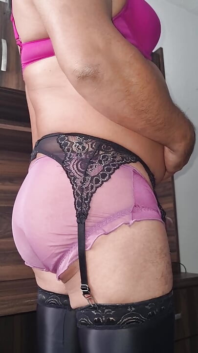 Sissy nove gaćice Sikirt