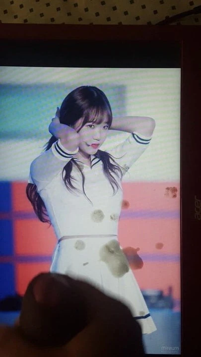 Weki meki yoojung sperma (počast) #3