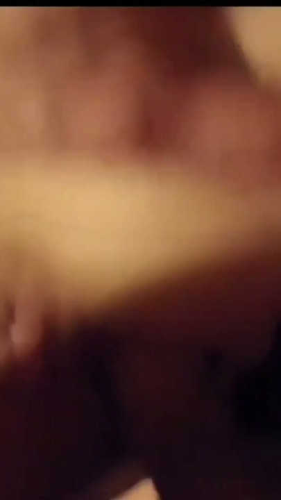Spansk MILF bliver taget bagfra på alle fire af en ordentlig mand | Klip 1