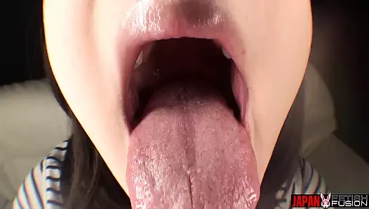 Subjective! Enjoy the Boyfriend Experience with Niina Fujii! Her Tongue, Saliva, and Inside Her Mouth