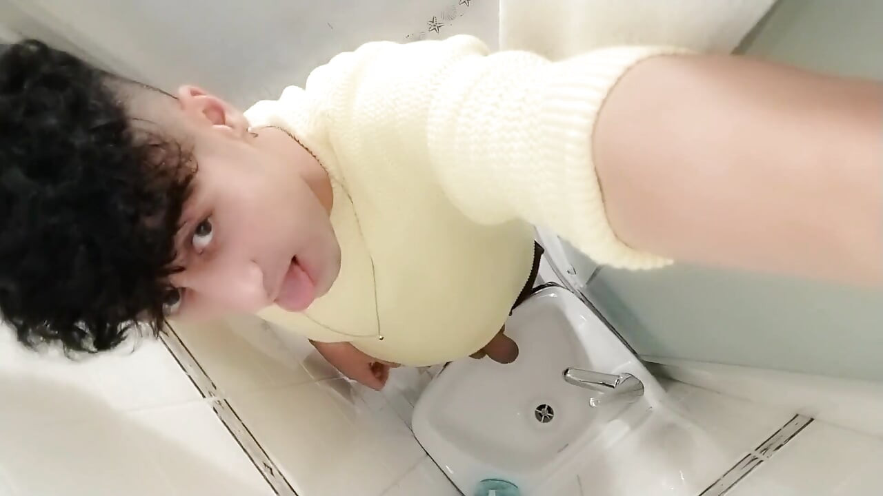 Peeing to the Sink with Uncut Cock