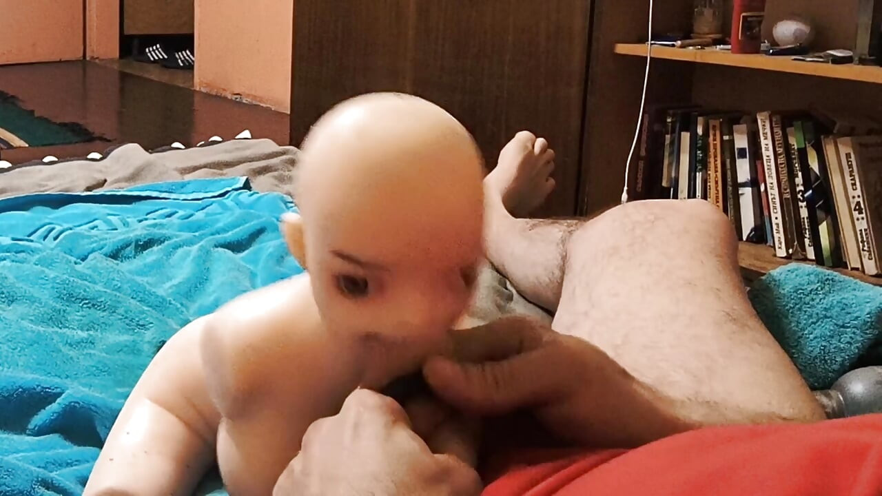 Gluma, dar înaltă! Cea mai bună soție face totul...