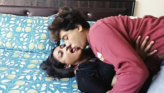 HOT TEEN BOY FUCKING HER BEAUTIFULL GIRLFREND AFTER SHE GETS