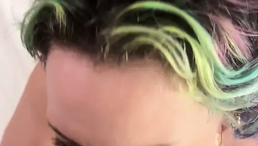 Nyepong raksasa pria kulit hitam