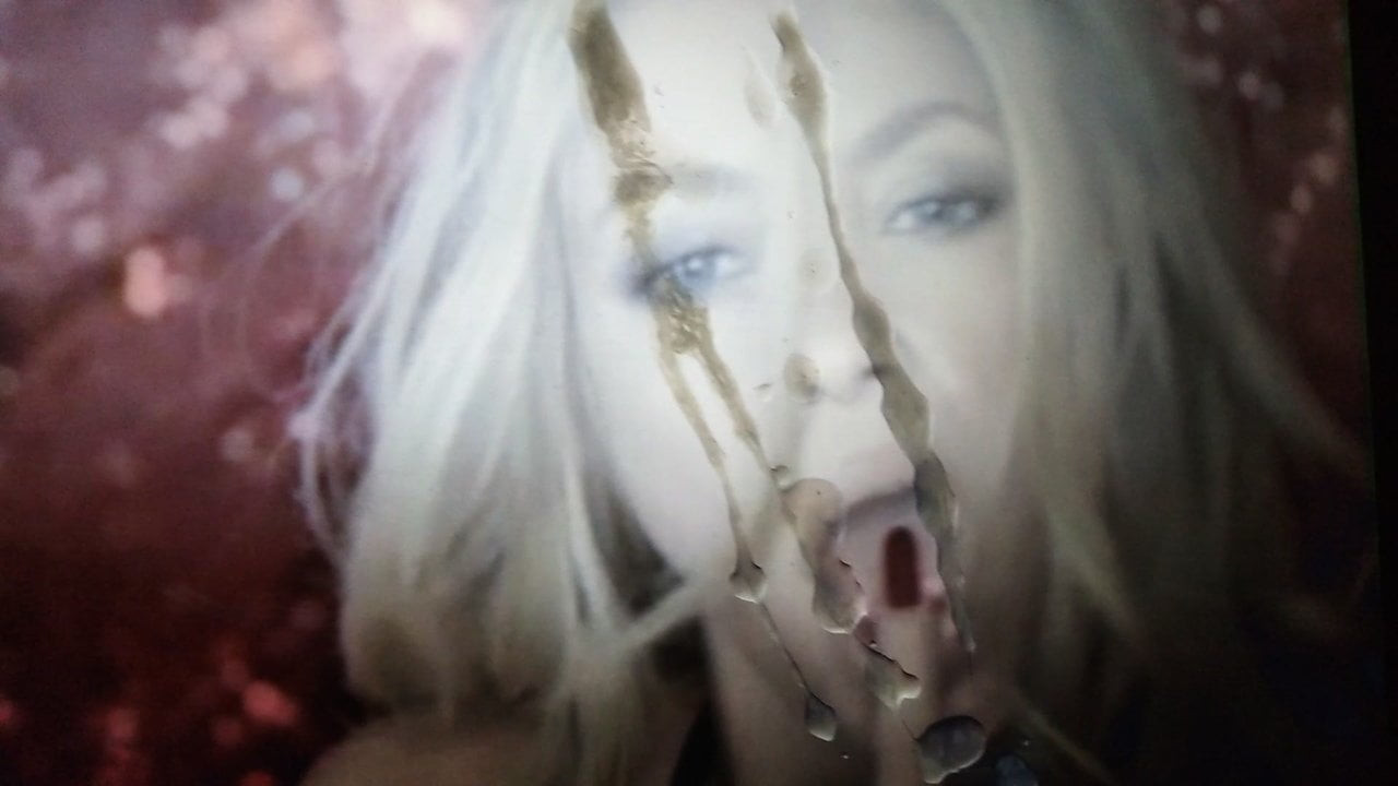 Shakira Cum Tribute