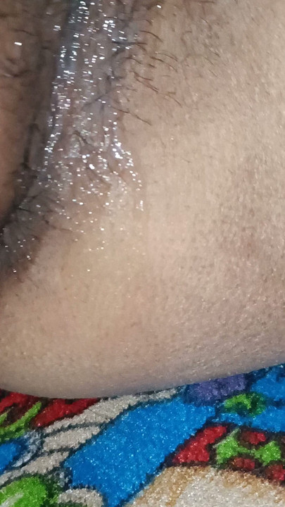 Desi maid wears  show boobs then see what happened. Big pussy fingers crossed | Clip 1