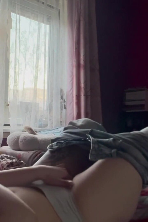 Naughty Girl Gets Bored and Starts Masturbating