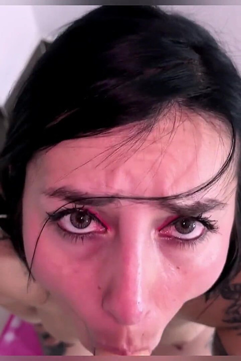 I Masturbate on Video Call for My Boyfriend