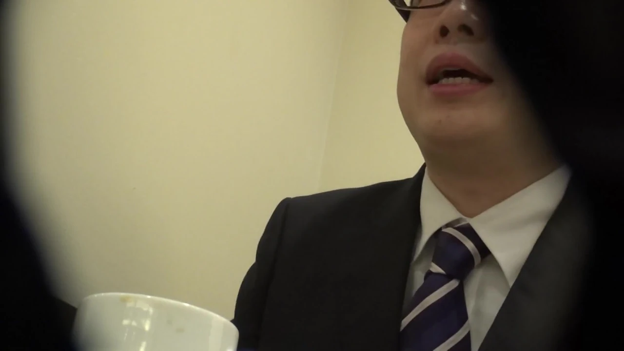 Amaterski pov: muž želi da vidi svoju ženu kako ima seks sa drugim momkom. #8-1