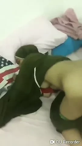 Telekung hijau doggie
