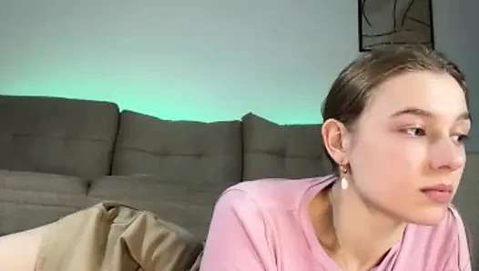 Jucielussie fingering tight pink pussy