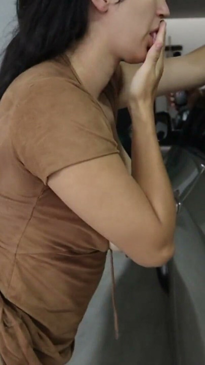 Latina excitada fode com um desconhecido para superar a tristeza | Clip 3