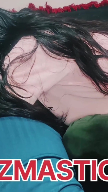 Bhabhi ji mengisap penis dengan sangat baik