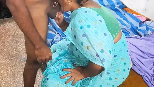 Üvey Annemi Baş aşağı Kaldırdım, Dilimle Amını Yaladım Ve Sonra Onunla Seks Yaptım.