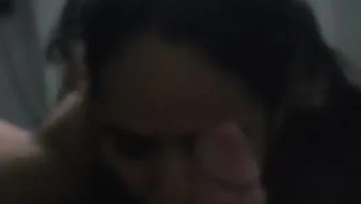 Karım yokken komşumu sikiyorum