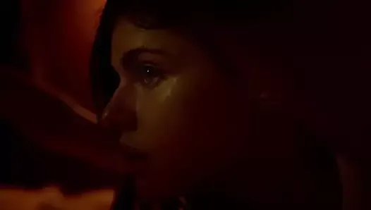 Alexandra Daddario - Потерянные девушки и любовь в отелях (2020) # 2
