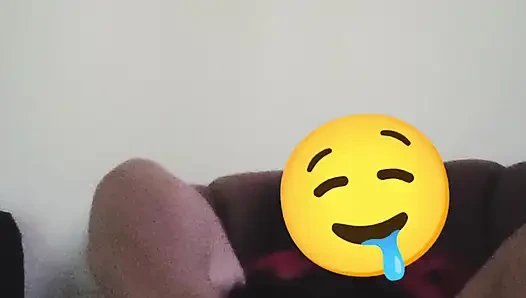 Mein nachbar leckt meine muschi so nass