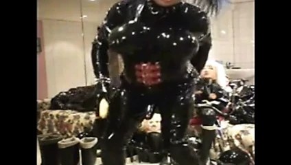 rockingladyboy