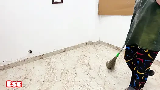 Desi-ehefrau wurde auf der couch gefickt