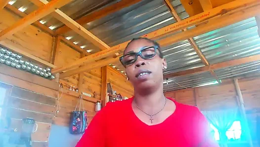 Büyük götlü yaramaz üvey anne rol yapma