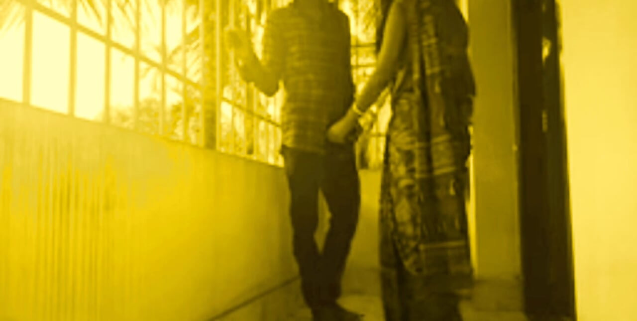 I went to Hot bhabhi’s house during Rainy vacation and enjoyed a lot with my lovely bhabhi,