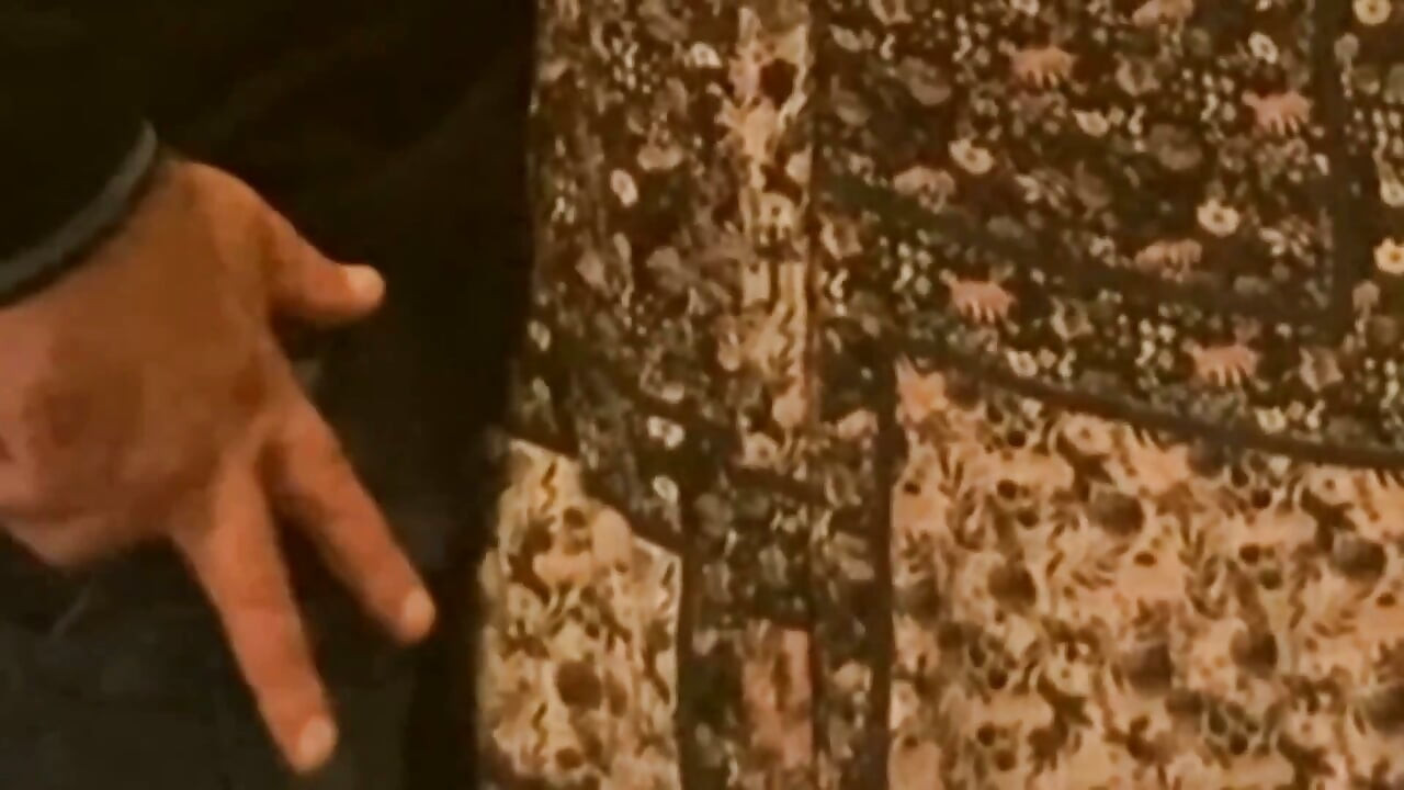 Young Slut Gets Fingered