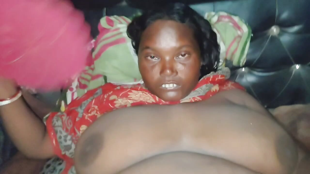 My housewife ki chudai ki garmi Se pasina pasina Ho Gaya