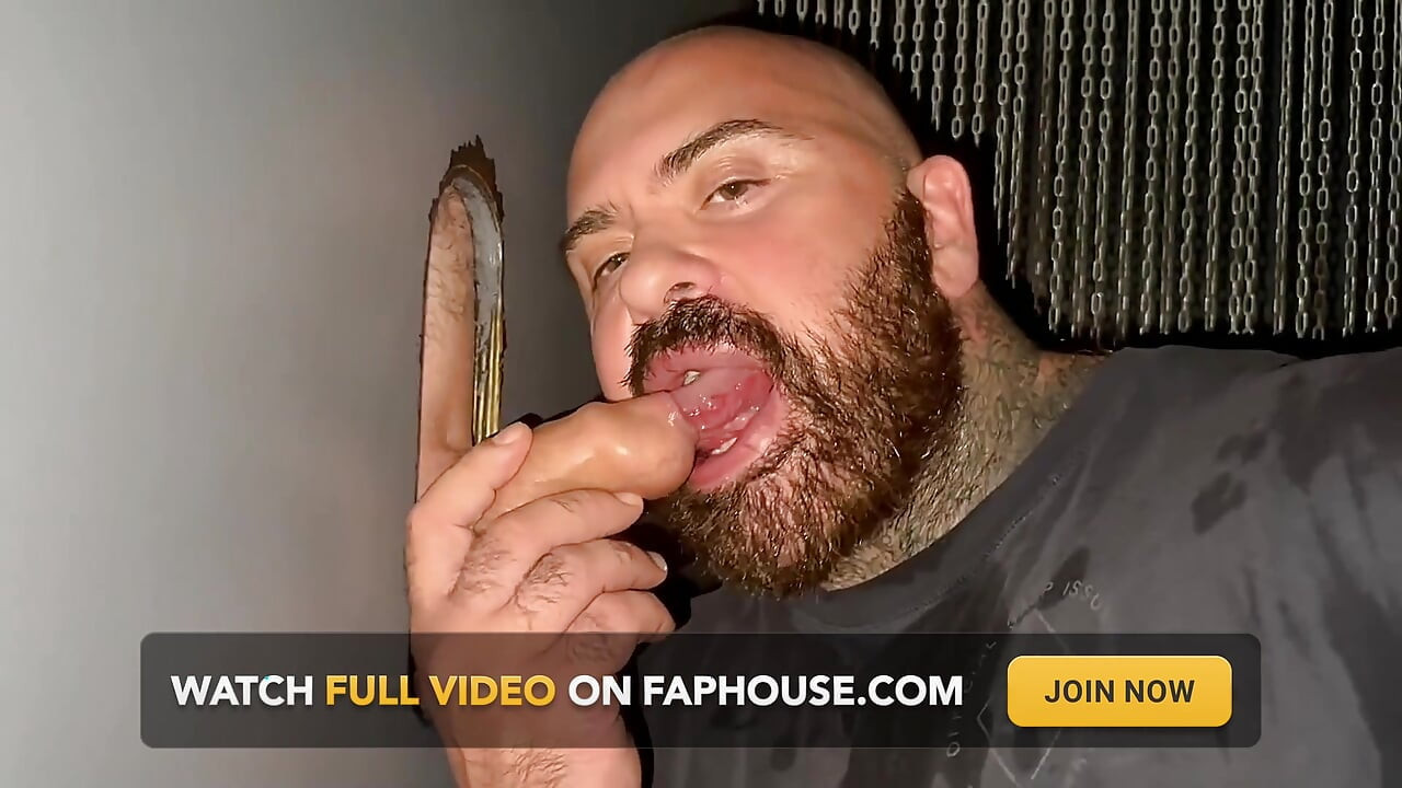 Cum 4 Glory Hole Part 7