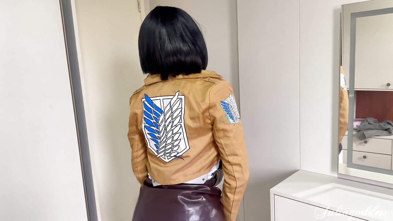 Mikasa Cosplay pušenje - Prljavi razgovor i sperma na jezik