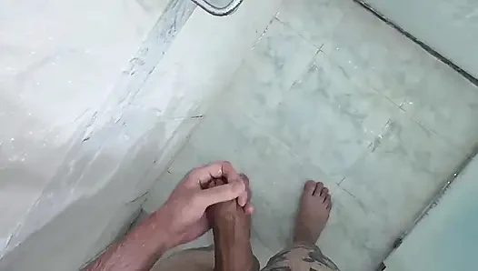 Duşa mastürbasyon yapmak