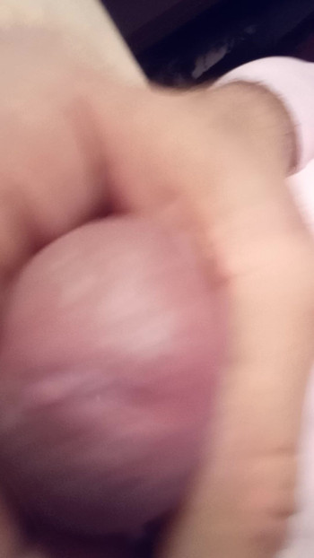 Transvestit sissy-mädchen spermaschlampe handjob