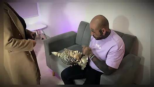 I fuck sexy and prudish psychologist in her office in the middle of a session