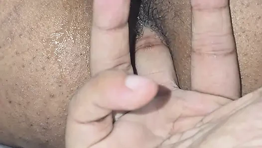 Chutchatora Devar Saali ki gaand me ungli krta