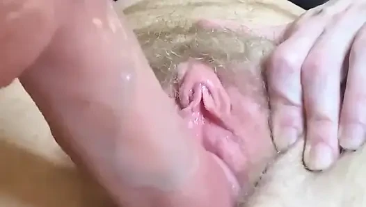 Cspot Playing Close up with Pussy