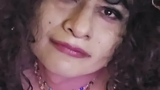 Burada senin için birkaç yüz resmi var,